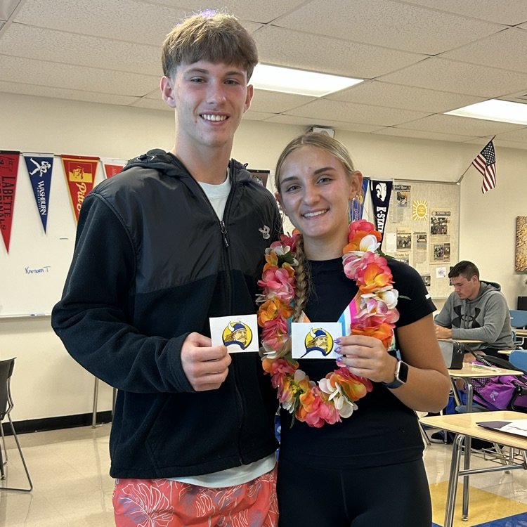 Wyatt Shultz & Laila Haviland, seniors, 10 points 