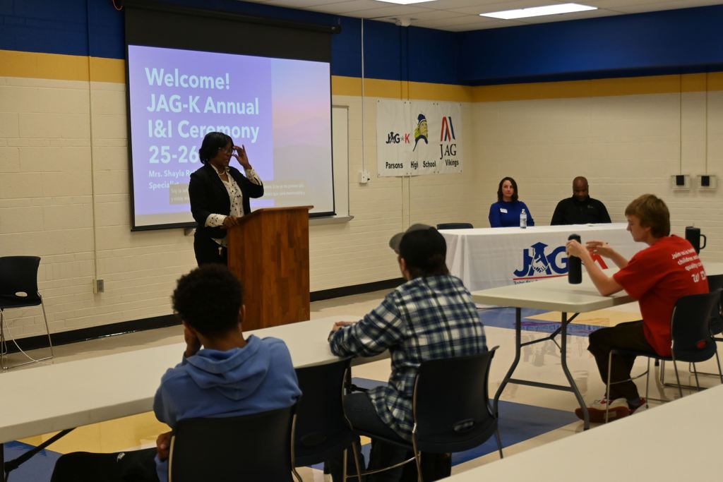 Mrs. Reliford speaks top JAG students.