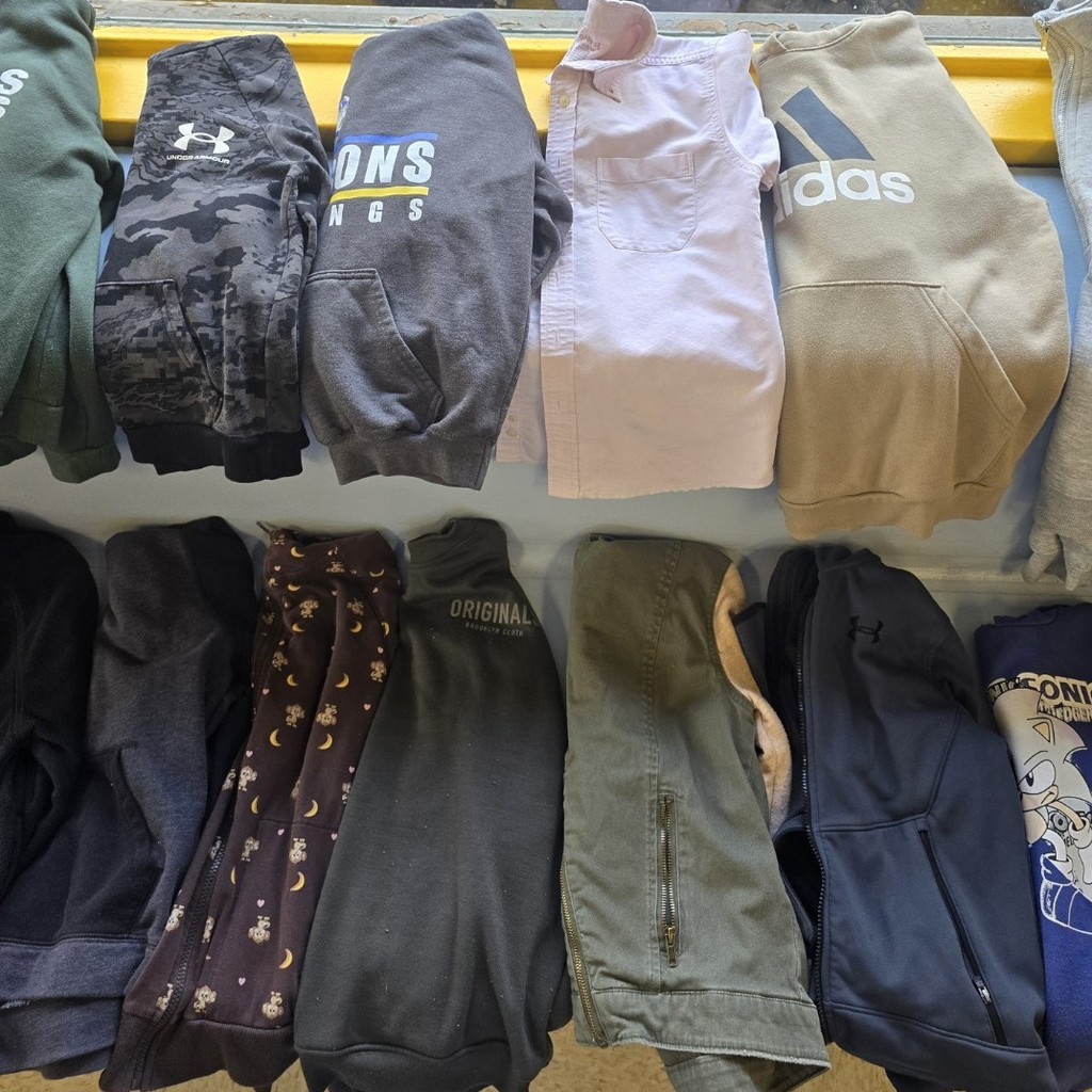 neutral color sweatshirts