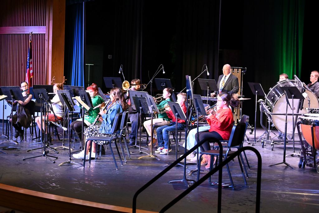 Beginning Band students play for the audience.