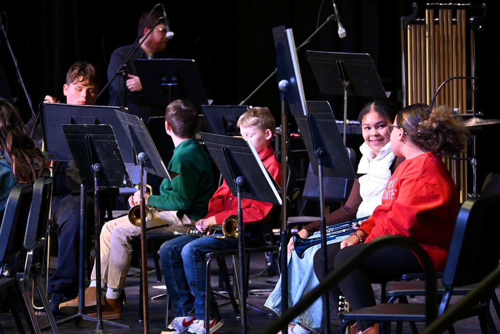 Beginning Band students play for the audience.