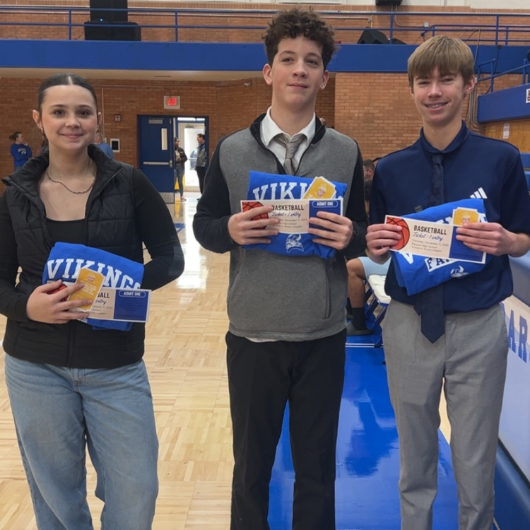 freshman relay race winners