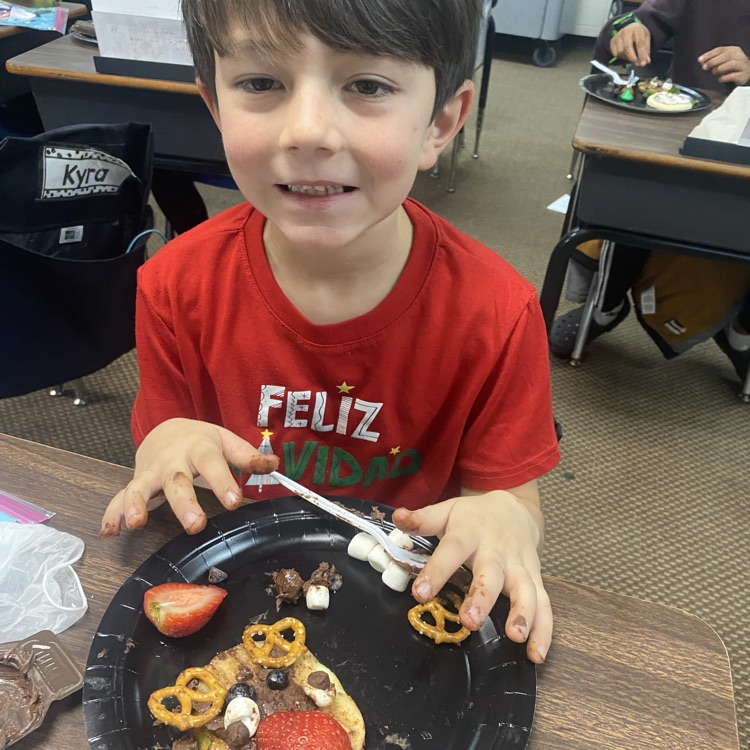 students making Rudolph snacks 