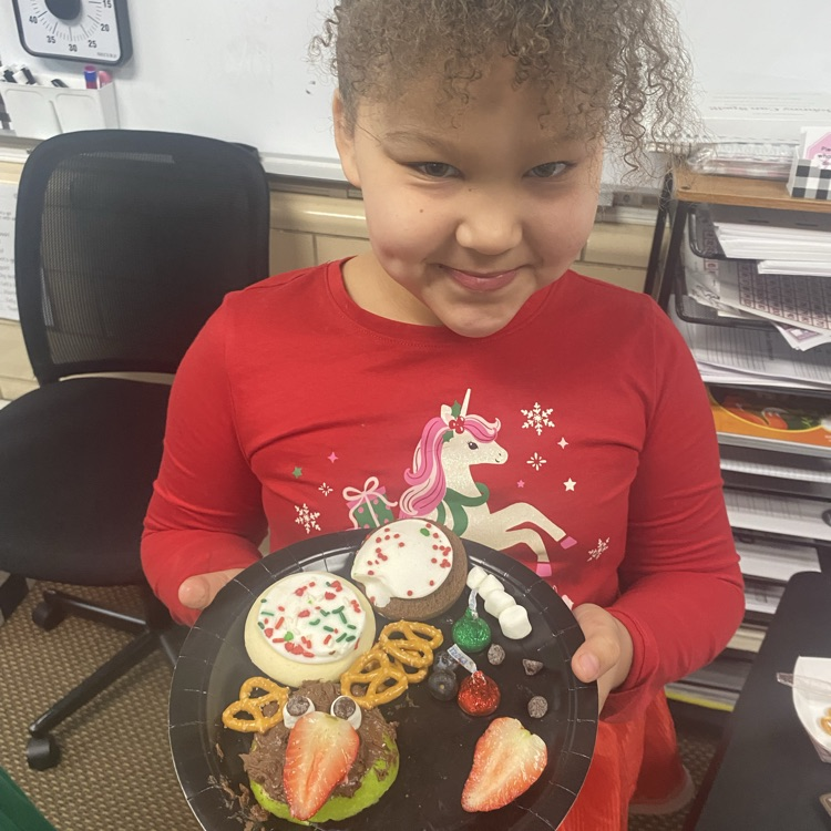 students making Rudolph snacks 