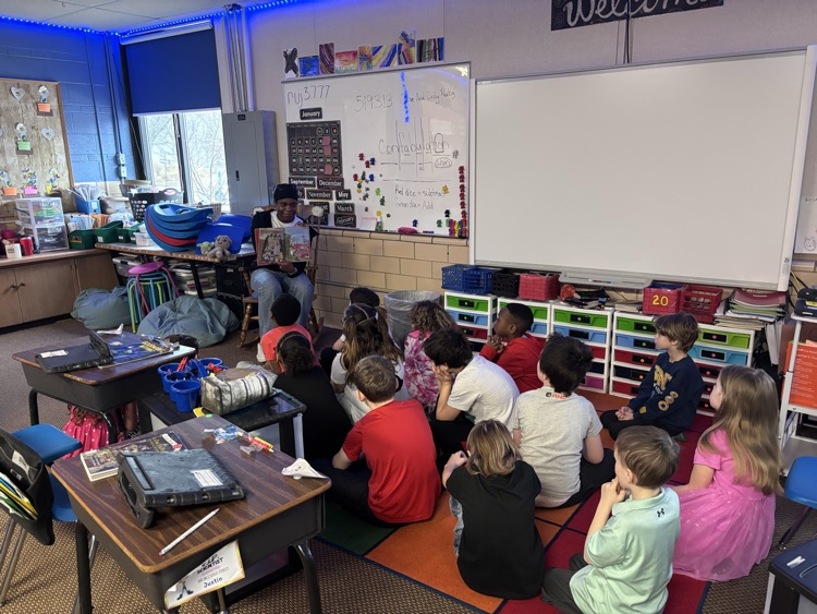 We had a great day enjoying National Read Aloud Day with many special guests reading to us. Then ending our day partner reading with our classmates. 