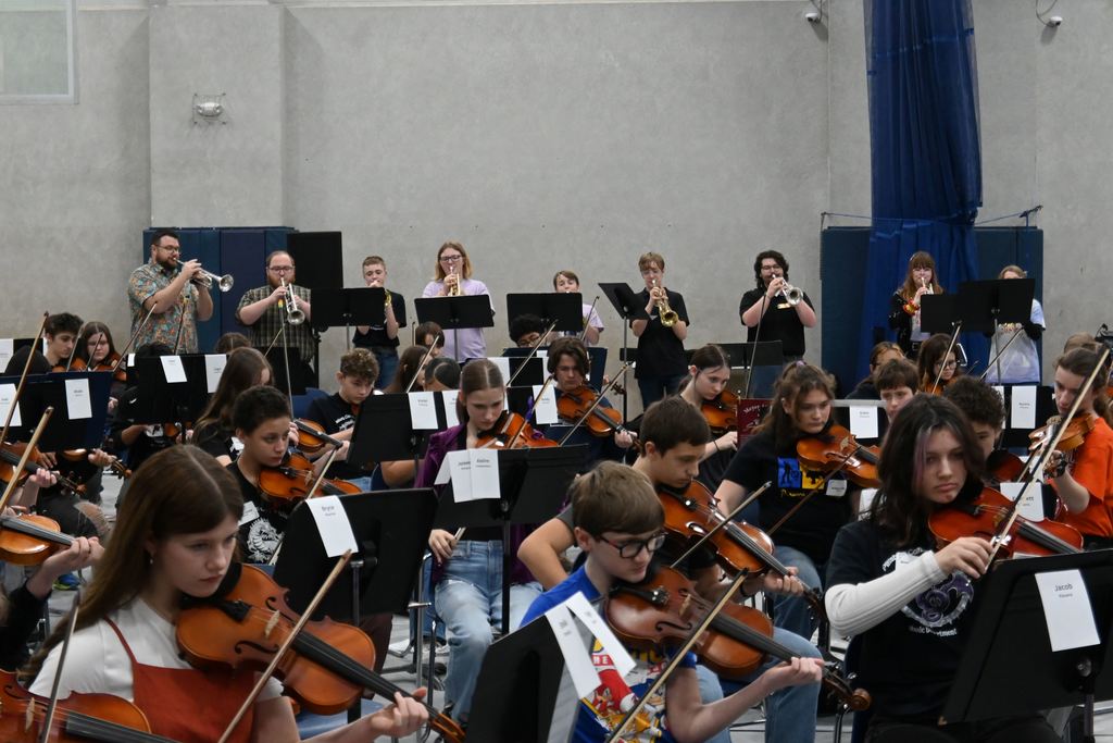 Trumpets join in for the performance of Cielito Lindo