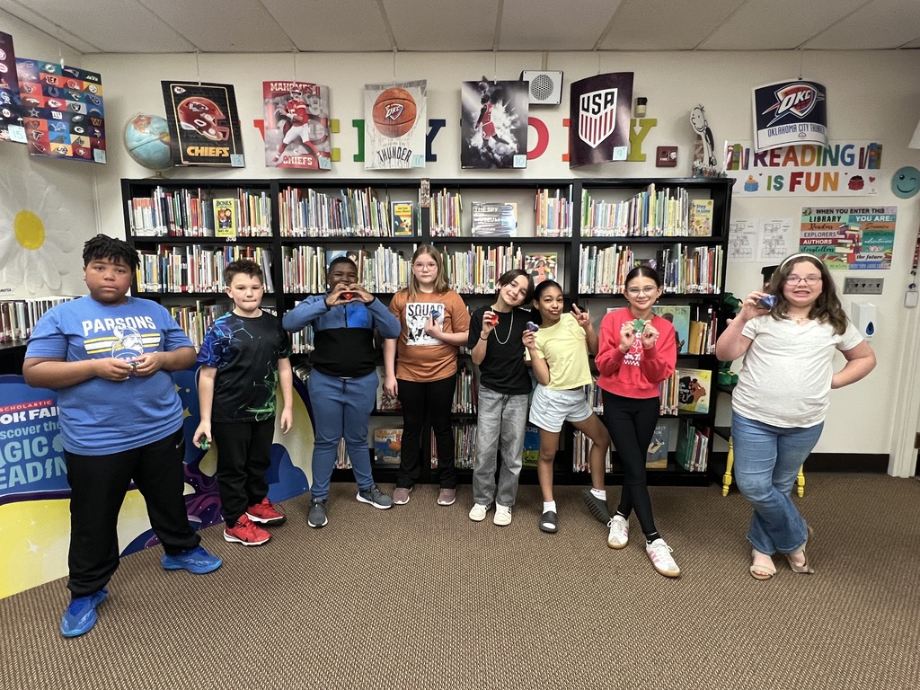 Mrs. Good's' students who received their  Beg. Review 1 prize. 