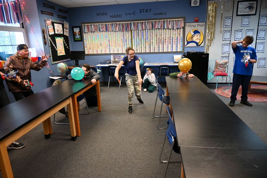 Two students are gien the Go to stat their race.