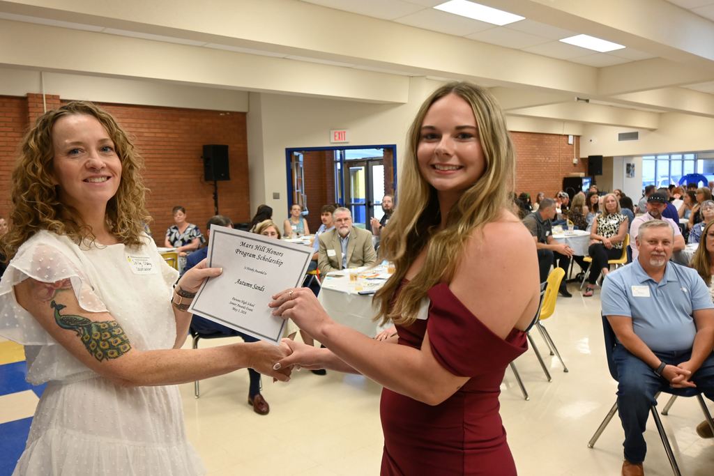 Autumn Shields receives a scholarship.