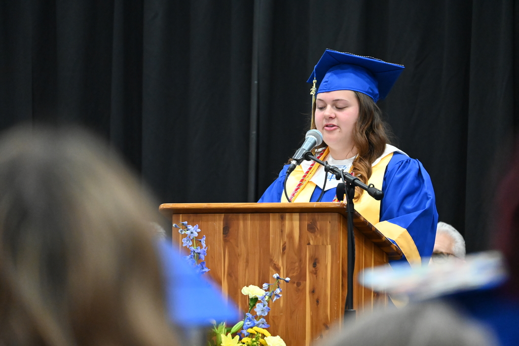 Shealeigh Clark gives her speech.