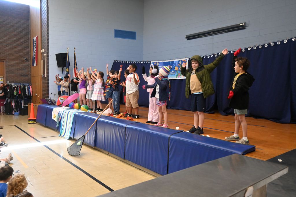 Lincoln students sing and dance for the talent show.