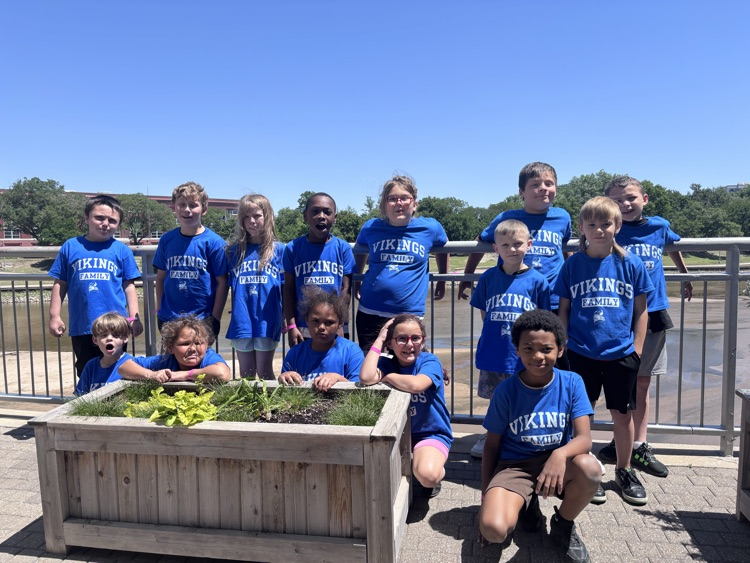 Mrs. Strode's class had a blast exploring and learning at the Exploration Place!