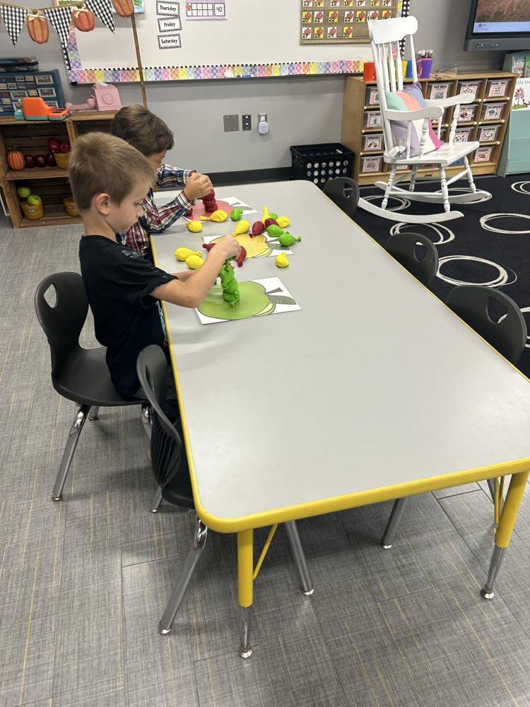 Apple Stations