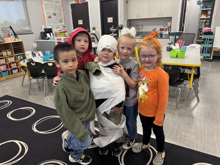 Mummy Friends