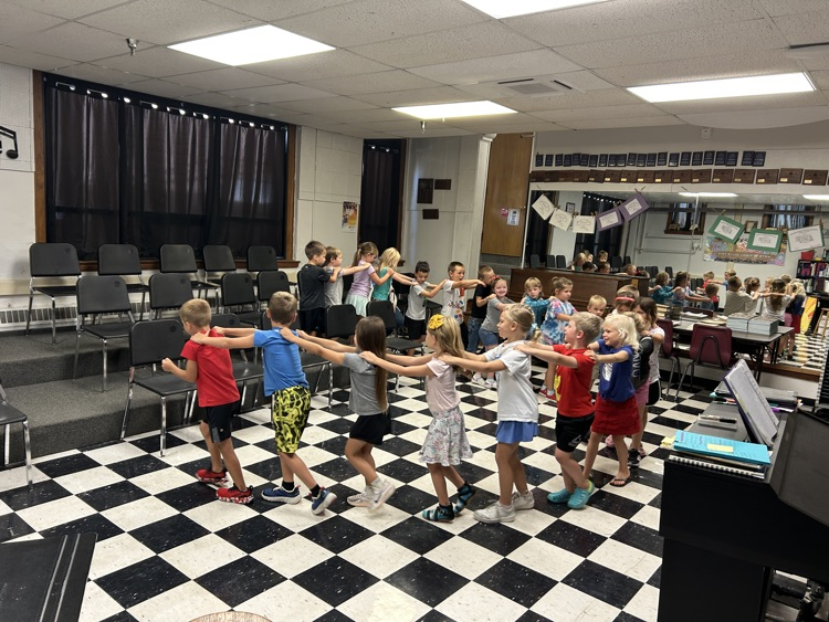 students singing