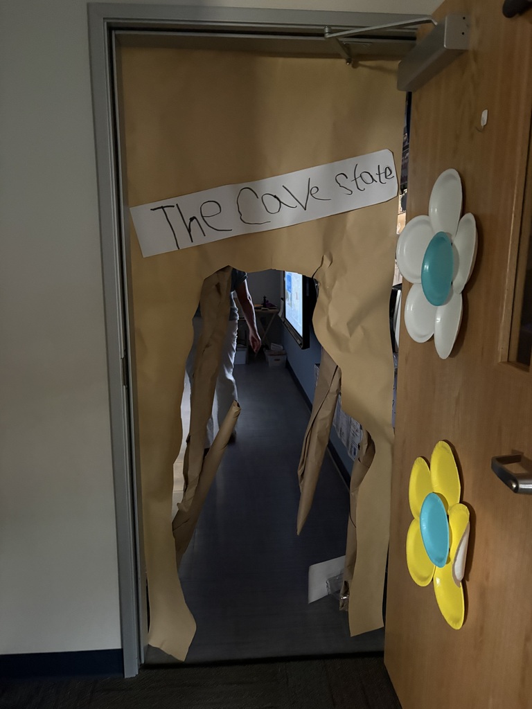 You are now entering the 2nd graders Cave State room.