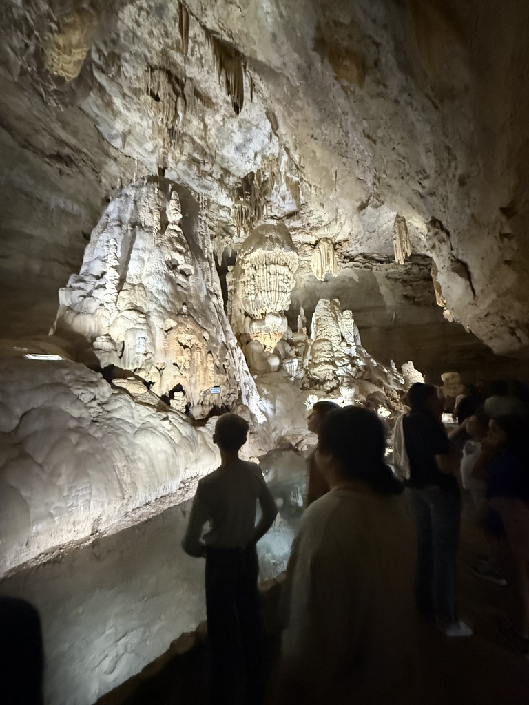 Natural Bridge Caverns