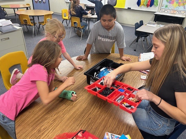 Bailey came and worked with Phynix, Jett, and Yuren. 