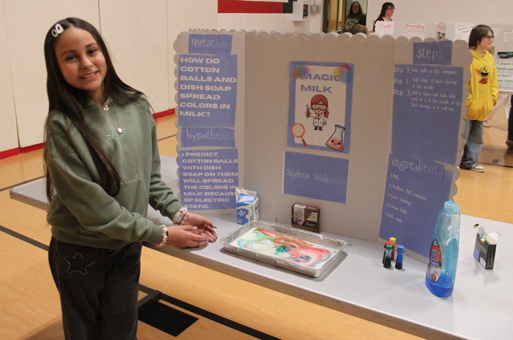 Jayleen showing off 1st place project. 