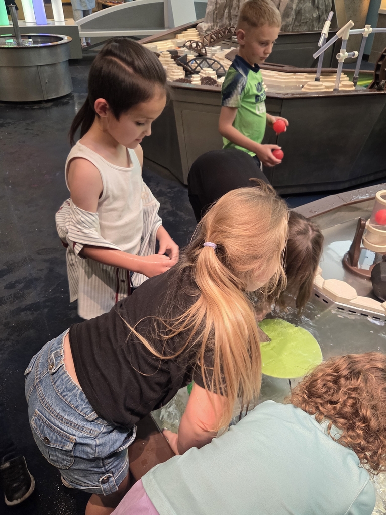 Students in Discovery Zone again.