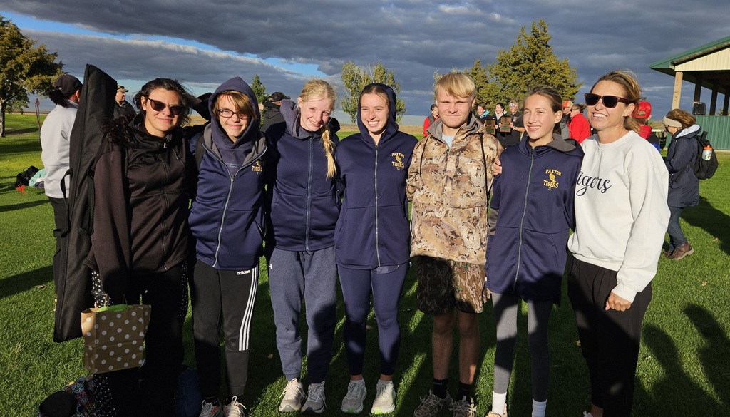 The full Cross country team with their last race photo!