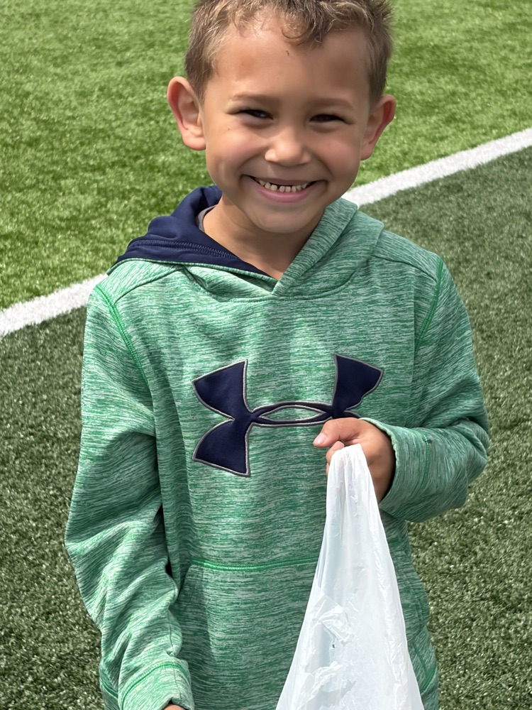 Grigg class hunting eggs