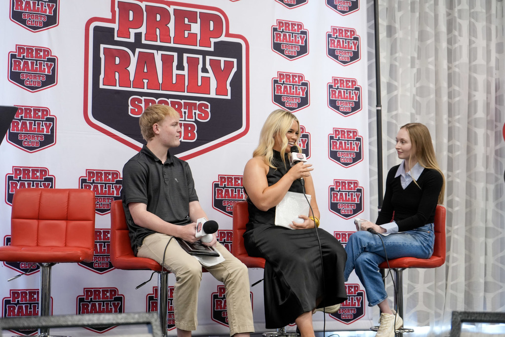 student wins  award for bowler of the year 