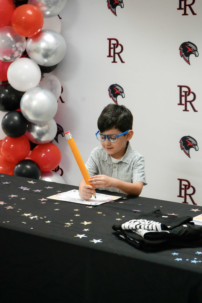 kinder signing day 