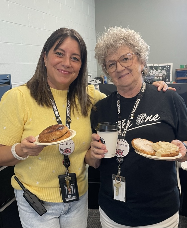 teachers enjoying bagels and coffee