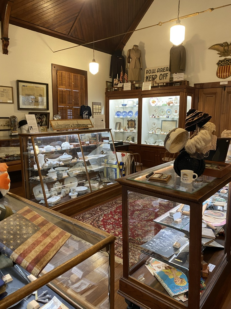 students at the Peabody History Museum