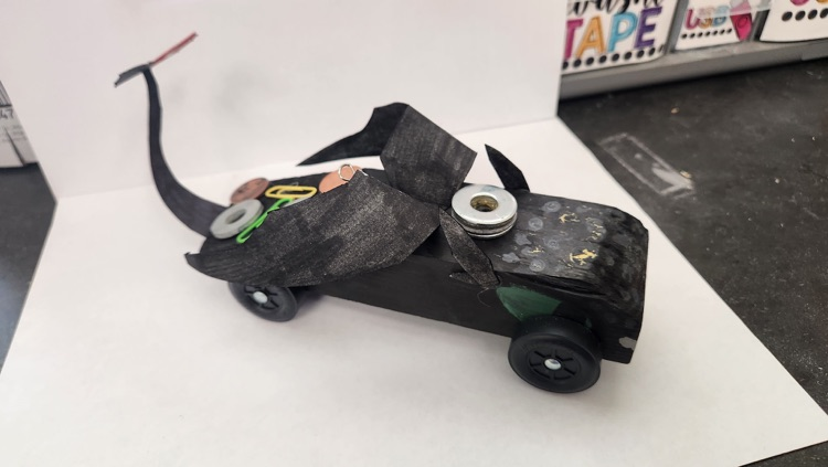 pinewood derby car