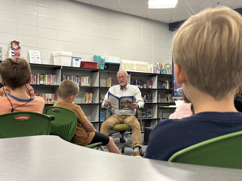 mayor reads