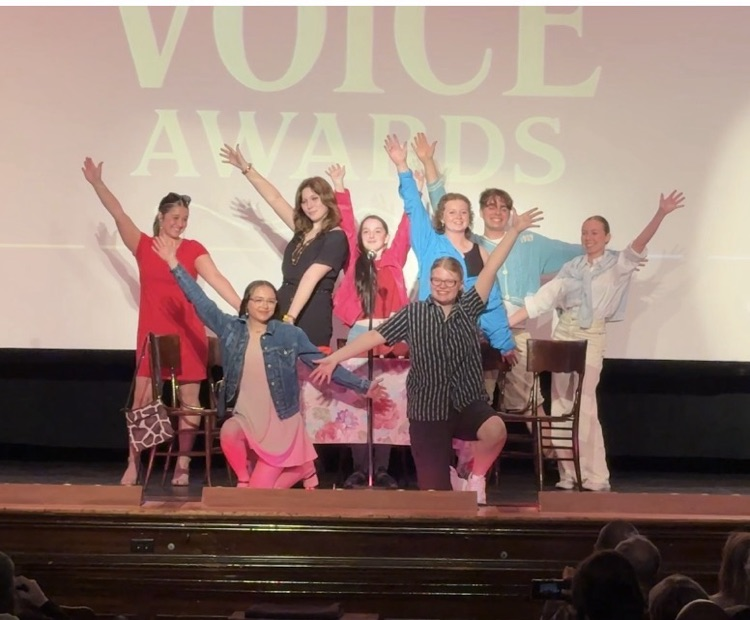 Odd Couple Cast strikes a pose after their mini performance