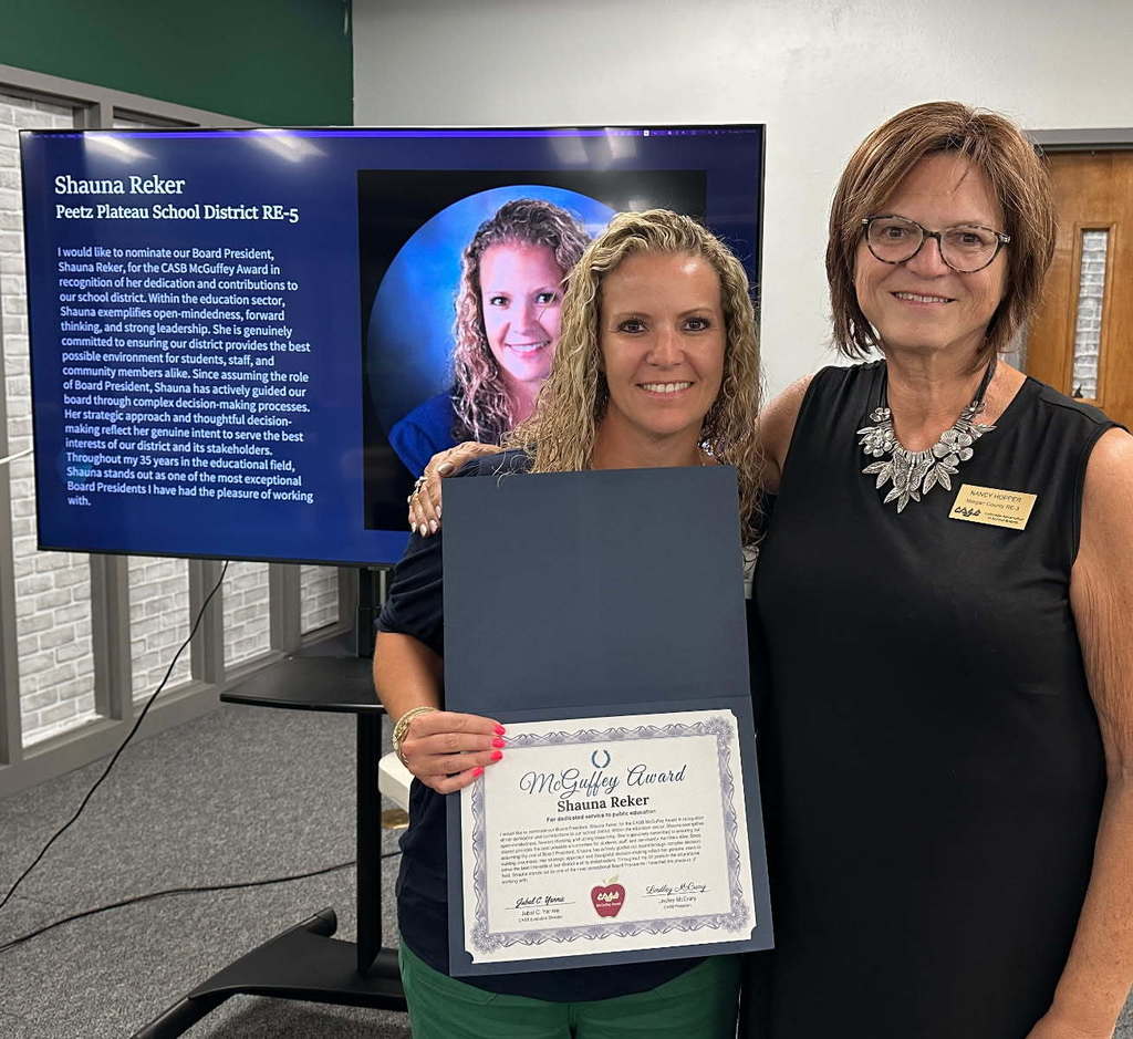 Shauna Reker receiving the McGuffy Award