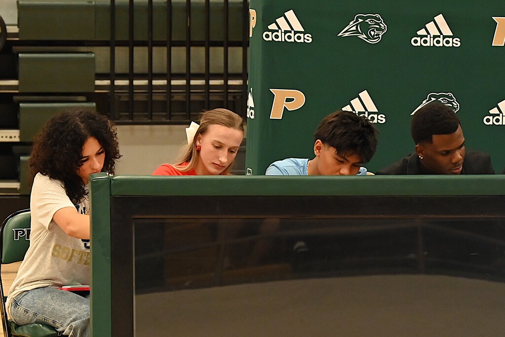 Photos from SIgning Day