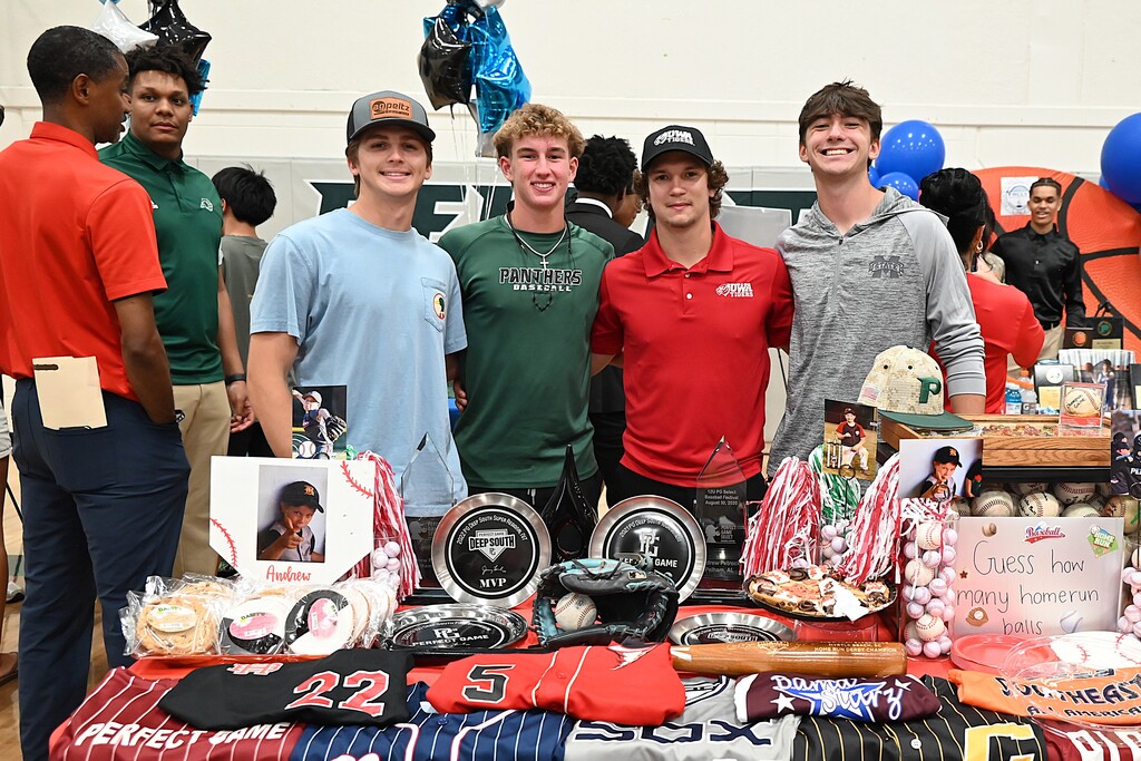 Photos from SIgning Day