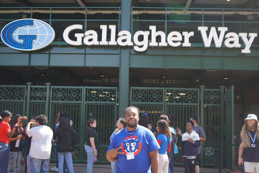 🏟️ A day at the ballpark! Our students had a blast exploring historic Wrigley Field! ⚾