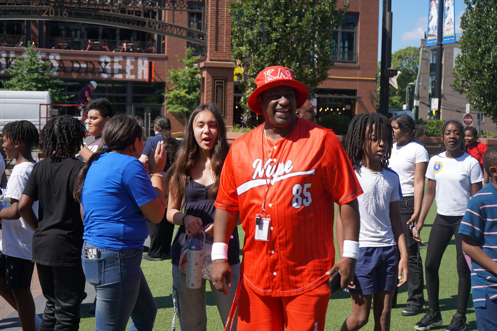 🏟️ A day at the ballpark! Our students had a blast exploring historic Wrigley Field! ⚾