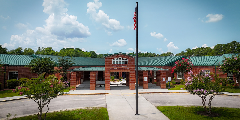 south topsail elementary exerior