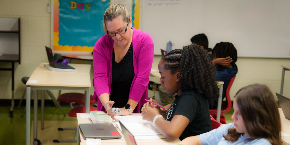 kelly peterson teaching at burgaw middle school