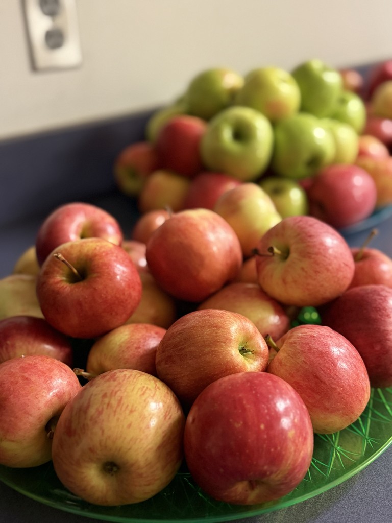 apples