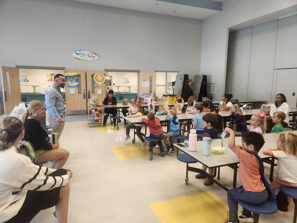 PreK parent talking to PreK classes