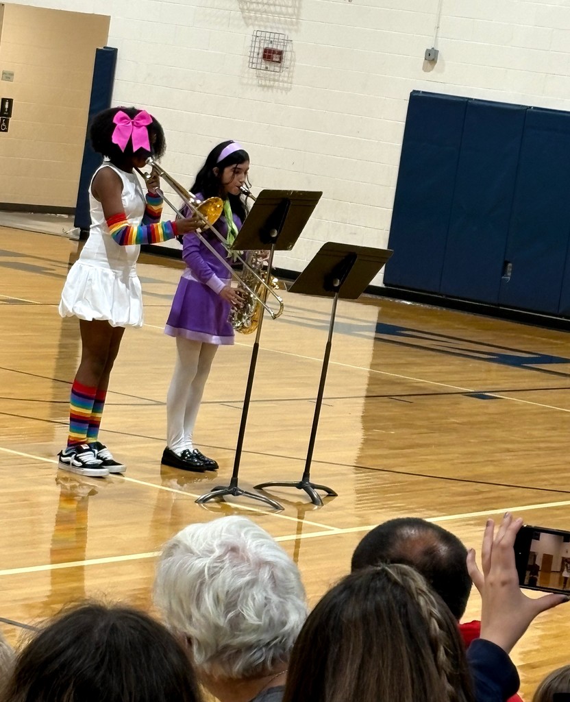 Pictures of Halloween Band Concert.
