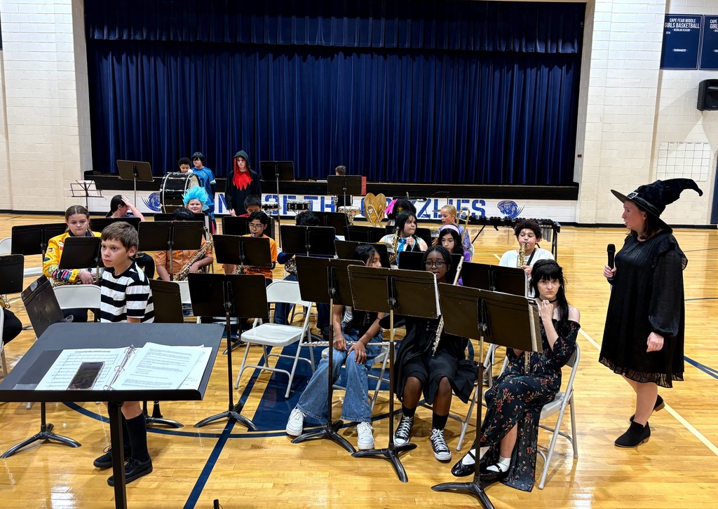Pictures of Halloween Band Concert.