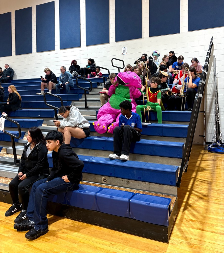 Pictures of Halloween Band Concert.