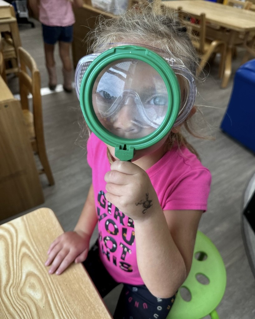 goggles and magnifying glass