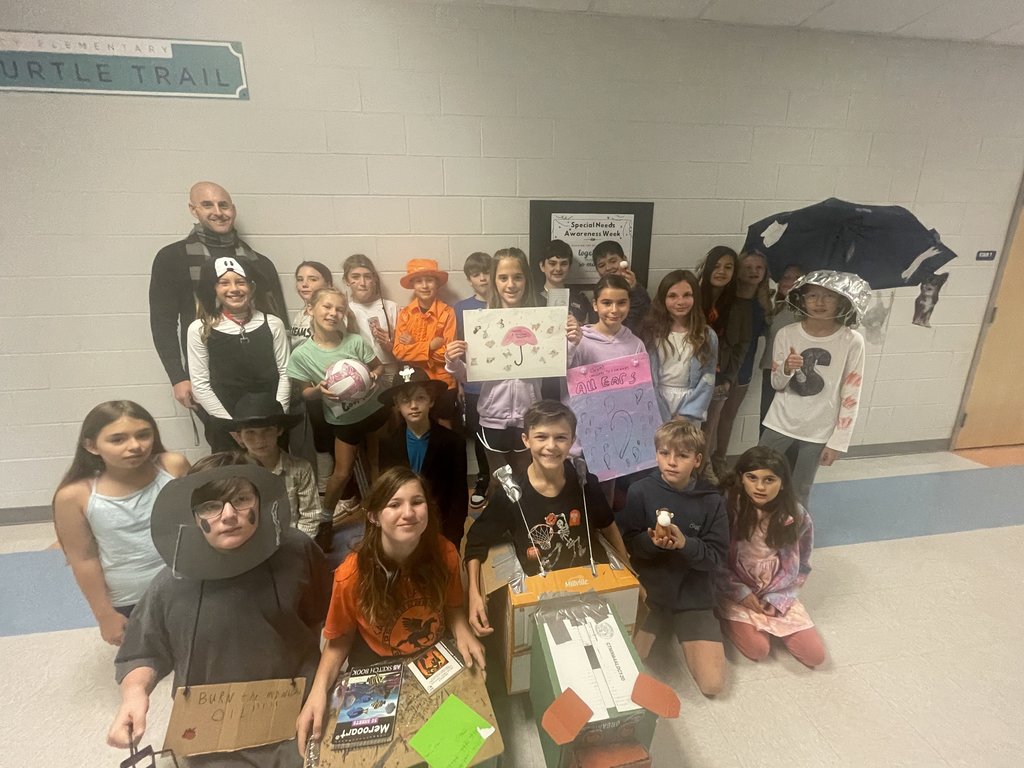 5th grade students dressed up as idioms