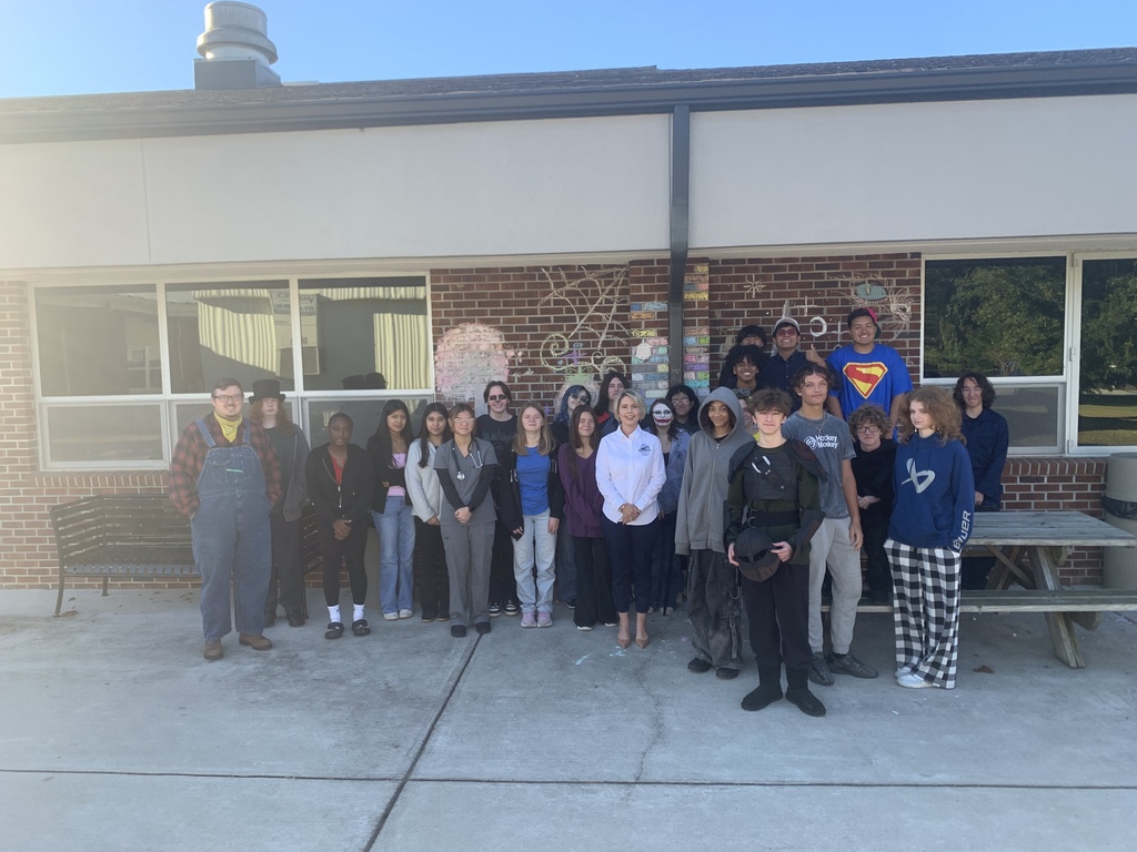 The mayor of Burgaw and Pender Early students taking a picture