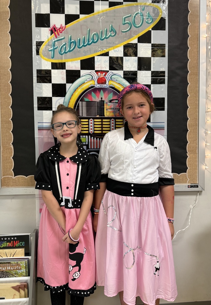 students dressed up like the 1950's