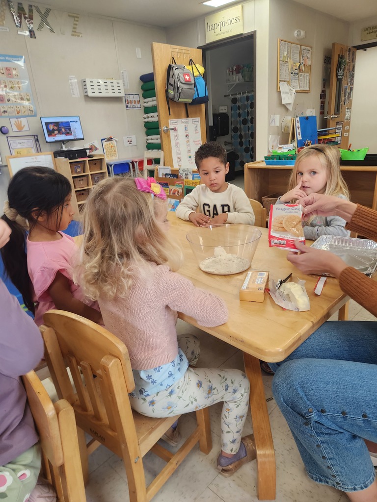 PreK making cookies